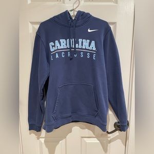 Nike Womens Carolina Lacrosse Swetshirt, Size medium, Dark Blue, decently worn